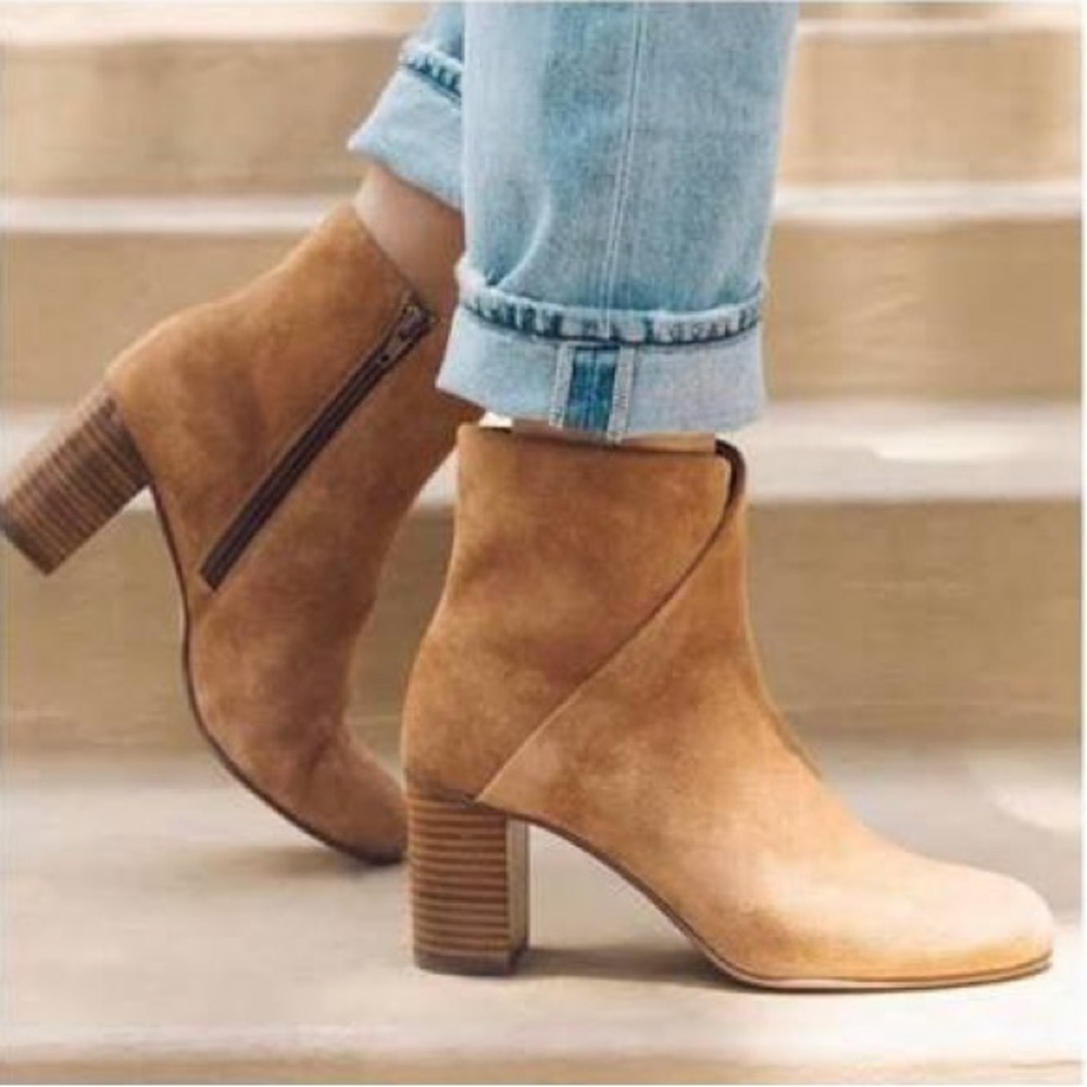 SOLUDOS Midheel Venetian Booties NEW Size 10 Tan Suede Leather Box Included